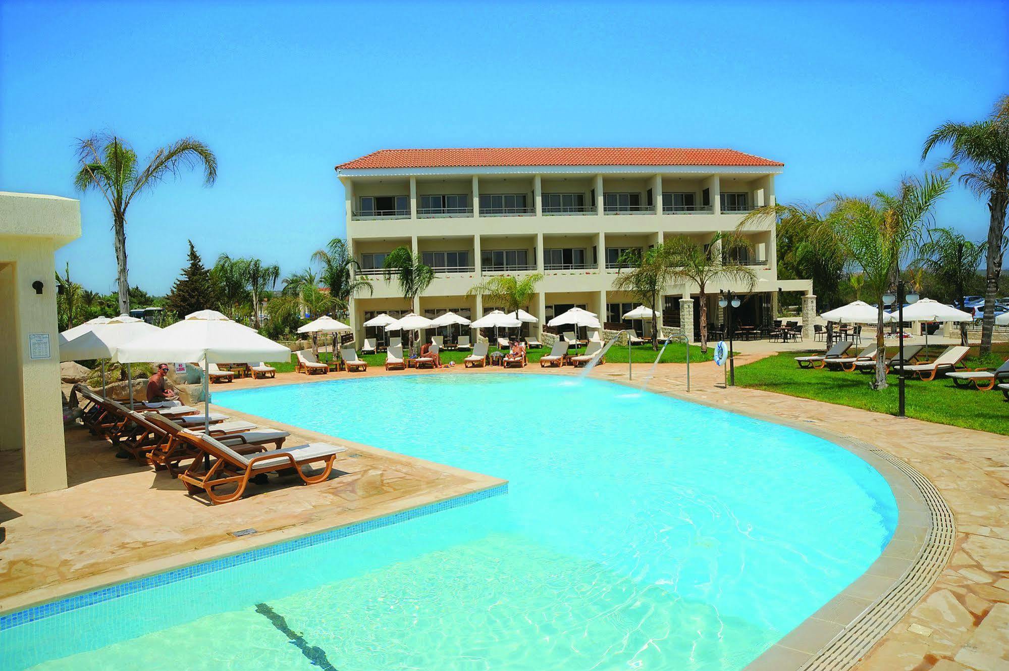 Olympic Bay Adults Only Hotel Agia Napa Buitenkant foto